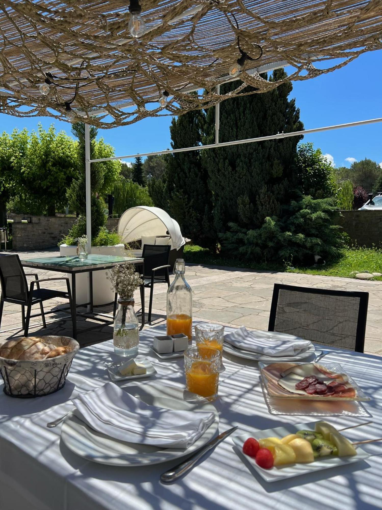 Boutique Hotel Urbisol Calders Luaran gambar